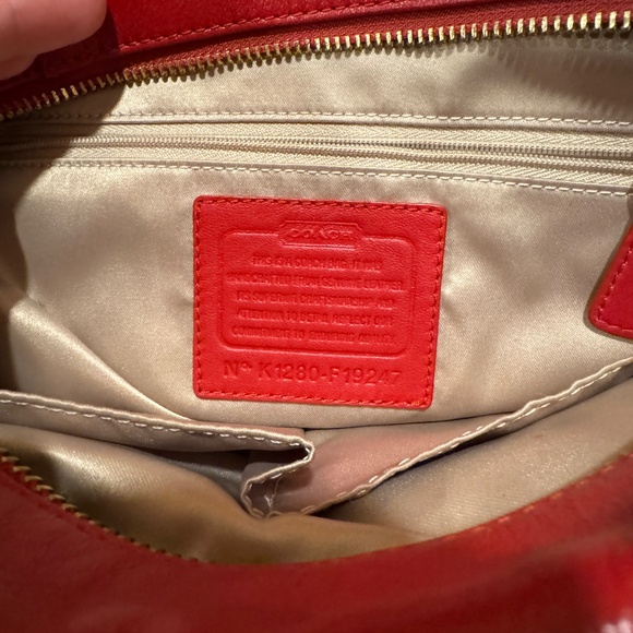 Amazing condition Coach Ashley Leather Satchel Red Bag - Picture 6 of 8